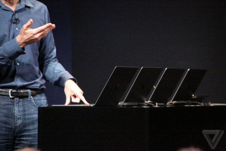 Apple представила абсолютно новые MacBook Pro. Apple представила абсолютно новые MacBook Pro. Фото.