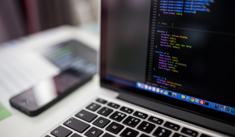 Почему выход iOS 10 — отличный шанс начать самому создавать приложения. Фото.