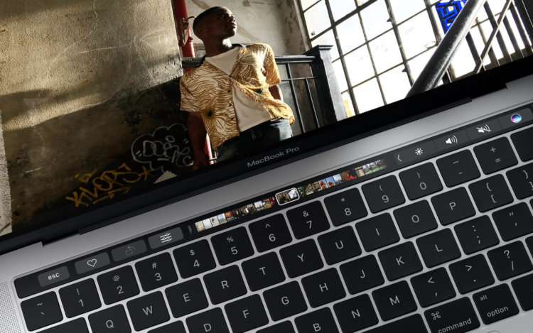 Энтузиасты удивились при разборке нового MacBook Pro. Энтузиасты удивились при разборке нового MacBook Pro. Фото.