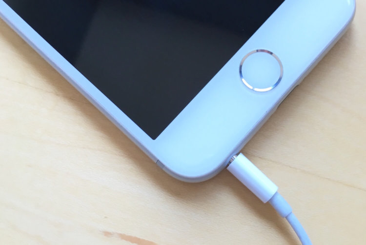 Отвечает ModMac: шум в наушниках и проблема с камерой iPhone. Фото.