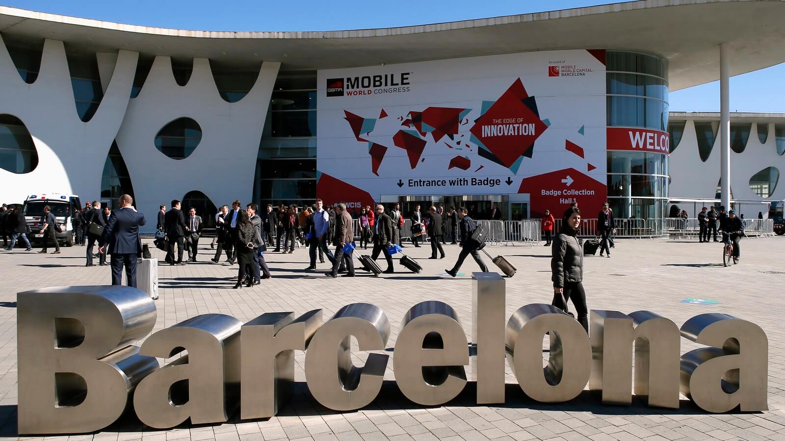 Apple впервые примет участие в MWC. Apple впервые примет участие в MWC. Фото.