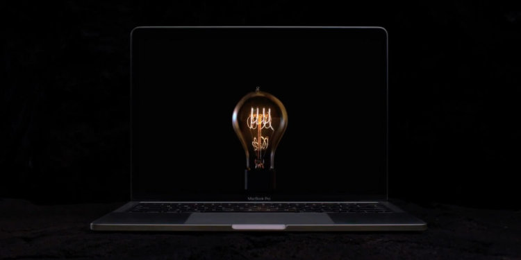 Реклама нового MacBook Pro – не такая, как все. Реклама нового MacBook Pro – не такая, как все. Фото.