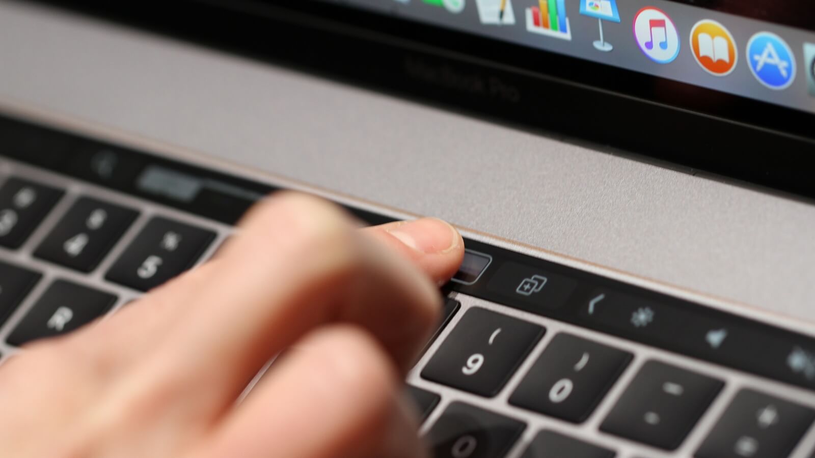 Новости Apple, 182 выпуск: MacBook Pro 2016 и Apple Pay. Новости Apple, 182 выпуск: MacBook Pro 2016 и Apple Pay. Фото.