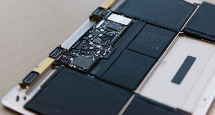 Apple может представить MacBook Pro с 32 ГБ памяти на WWDC 2018. Apple может представить MacBook Pro с 32 ГБ памяти на WWDC 2018. Фото.