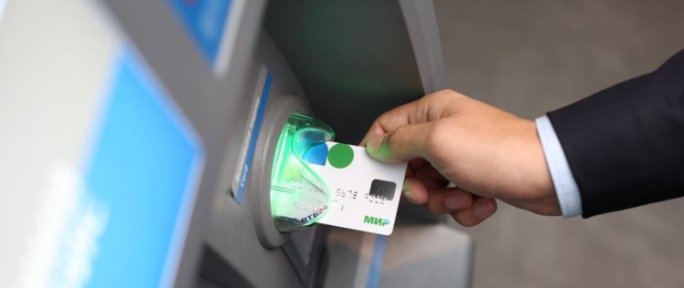 Карта «Мир» получит поддержку Apple Pay в следующем году. Карта «Мир» получит поддержку Apple Pay в следующем году. Фото.
