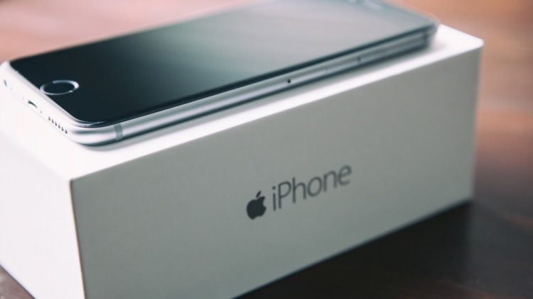 Apple начала самостоятельно продавать восстановленные iPhone. Фото.