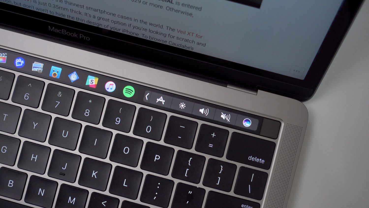 TouchSwitcher позволяет переключаться между приложениями на Touch Bar. TouchSwitcher позволяет переключаться между приложениями на Touch Bar. Фото.