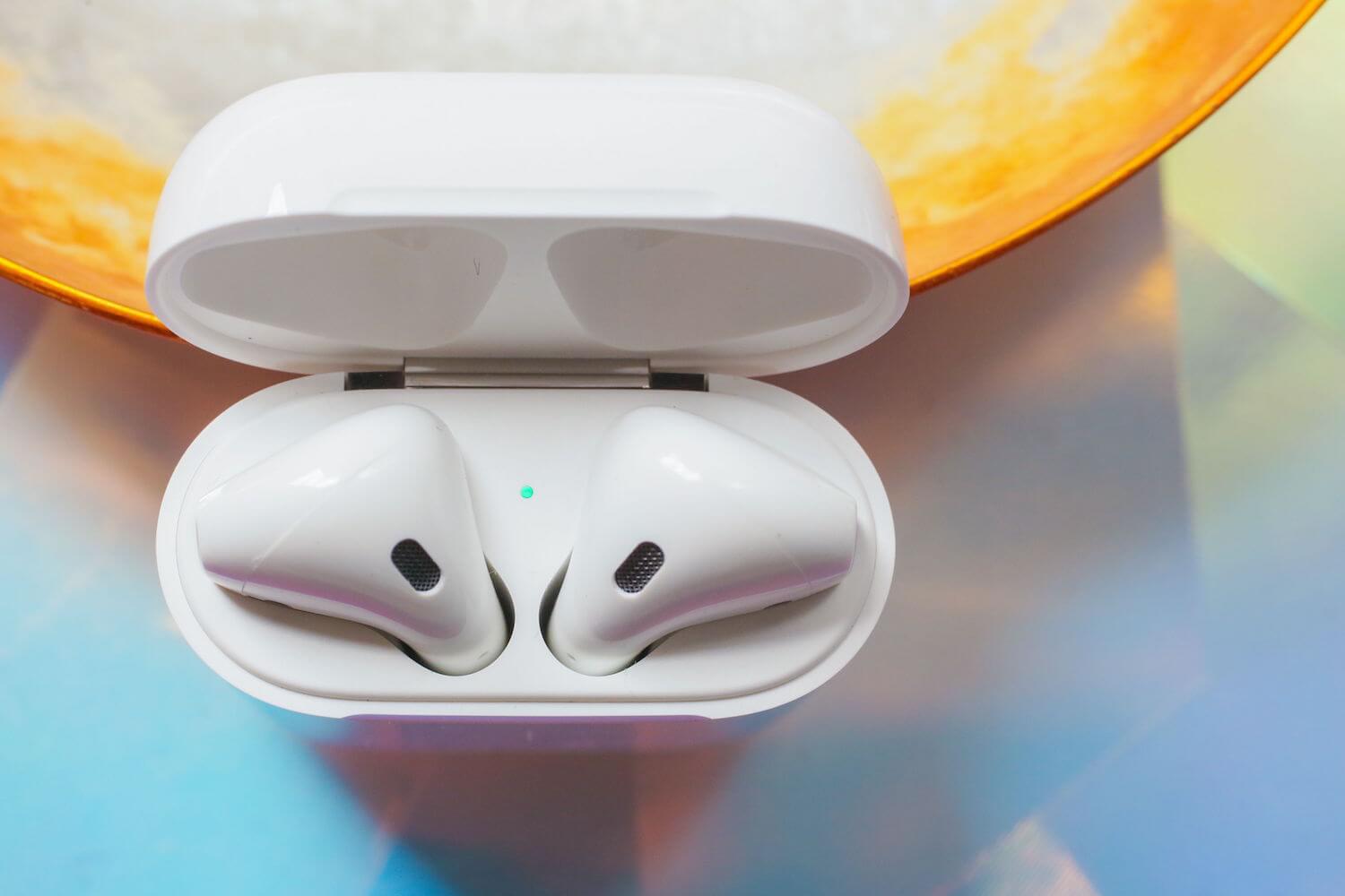 СРОЧНО: AirPods поступили в продажу в России. СРОЧНО: AirPods поступили в продажу в России. Фото.