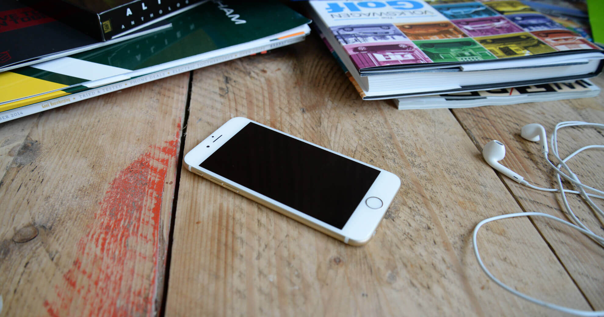 Apple снова оставляет без подарков в этом году? Apple снова оставляет без подарков в этом году? Фото.