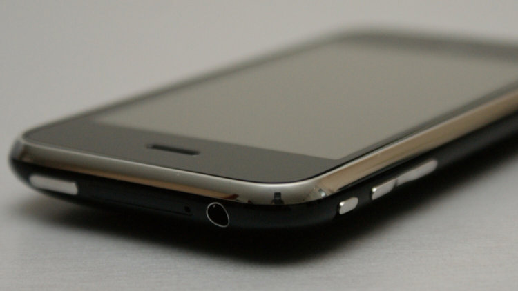 Apple тестировала Flash на iPhone в 2008 году. Фото.