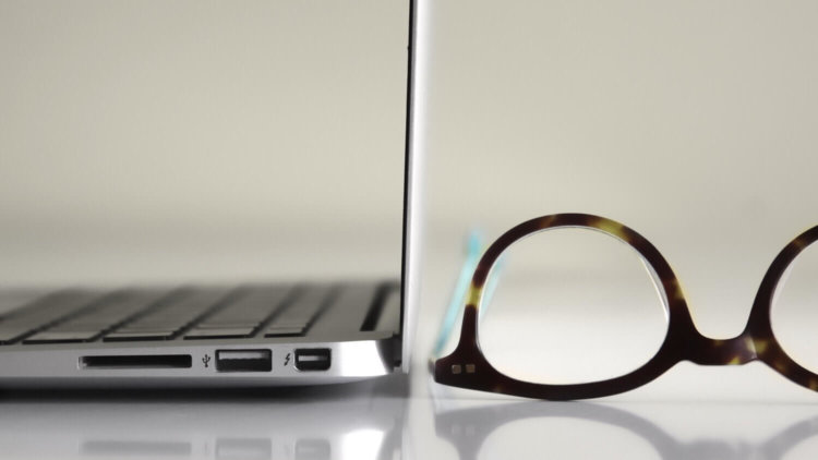 Apple получила премию Луи Брайля за вклад в жизнь незрячих и слабовидящих. Фото.