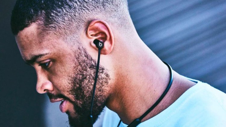 Ждать BeatsX осталось недолго. Фото.