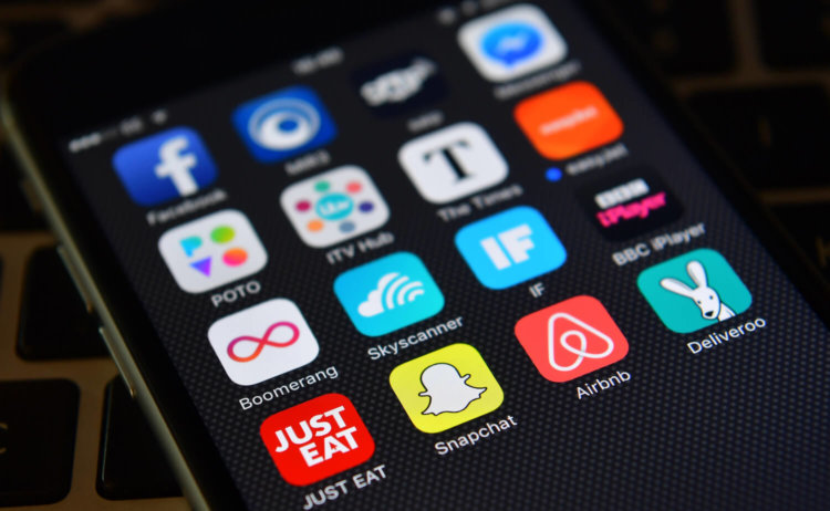 В мире остались только iOS и Android. Фото.