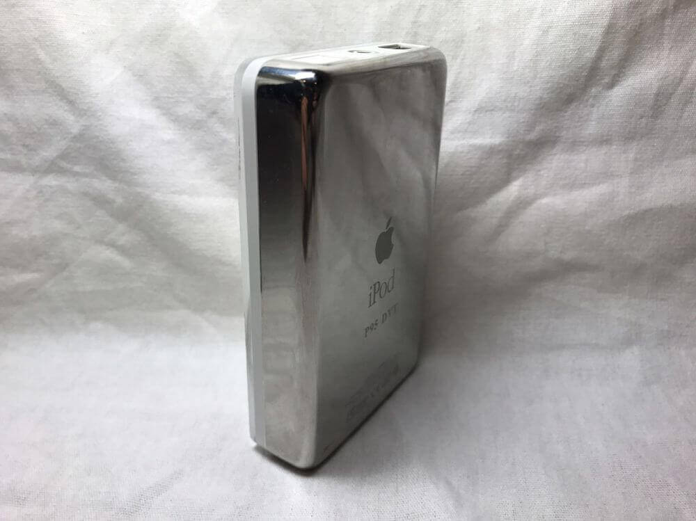 Уникальный прототип iPod продается за 100 тысяч долларов. Уникальный прототип iPod продается за 100 тысяч долларов. Фото.