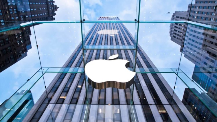 Apple теряет свой авторитет, но остается в лидерах. Фото.