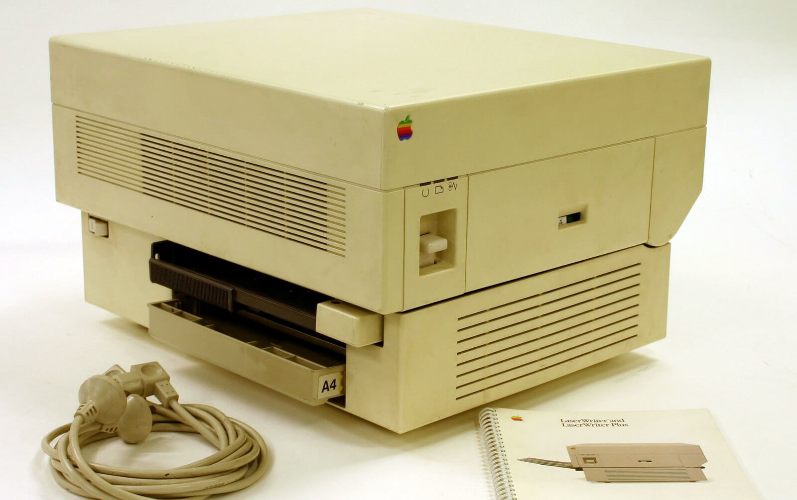 Про «ту Apple»-7. 1985 год, LaserWriter и PageMaker. LaserWriter. Про «ту Apple»-7. 1985 год, LaserWriter и PageMaker. LaserWriter. Фото.