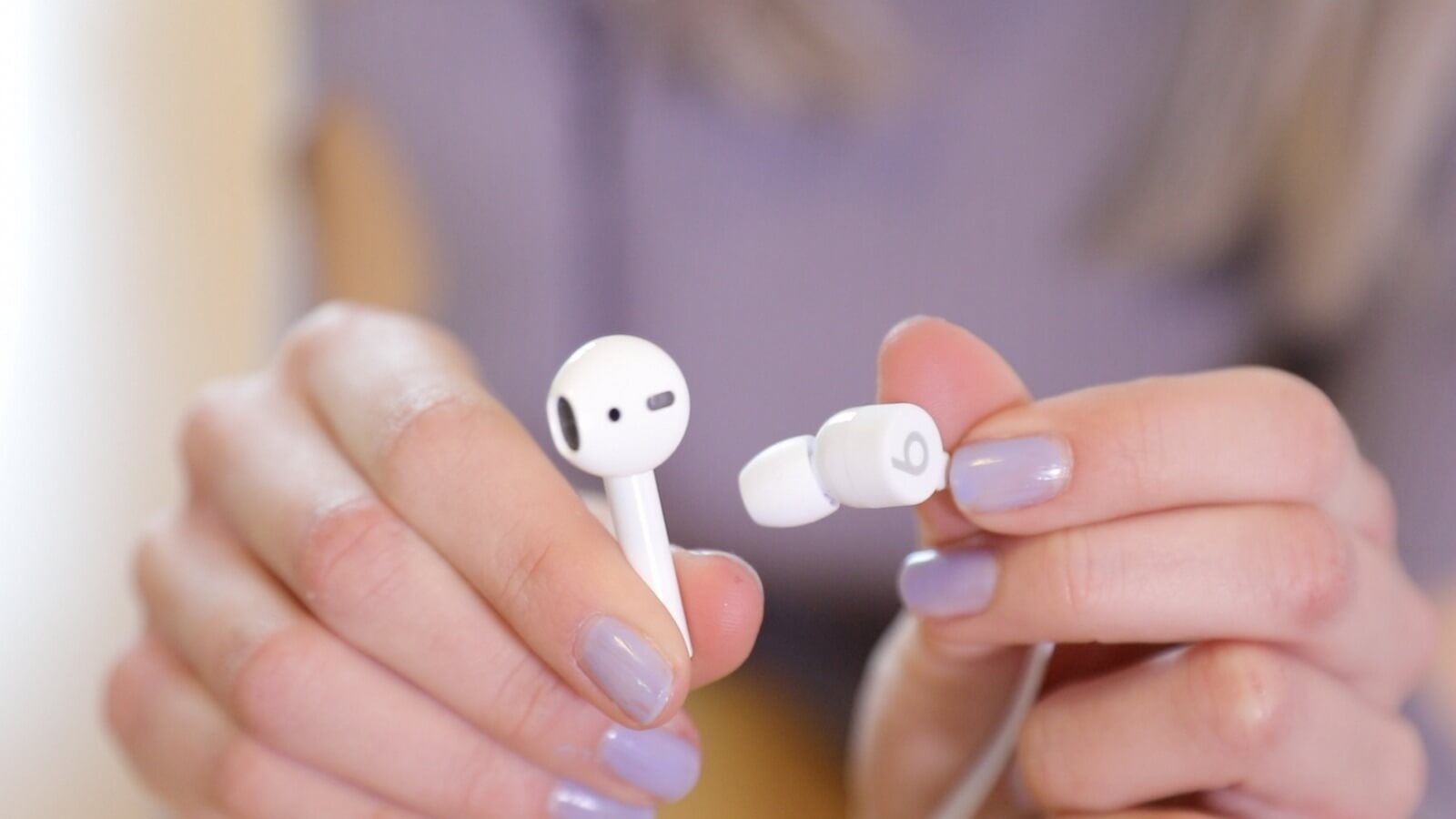 Беспроводные наушники BeatsX продаются лучше AirPods. Беспроводные наушники BeatsX продаются лучше AirPods. Фото.