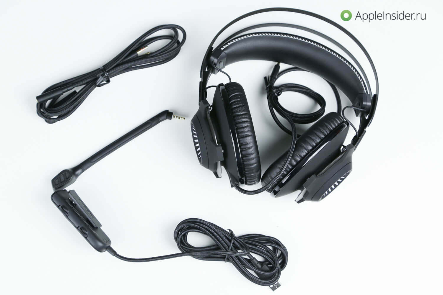 HyperX Cloud Revolver S: выстреливает, как надо. Комплектация. HyperX Cloud Revolver S: выстреливает, как надо. Комплектация. Фото.