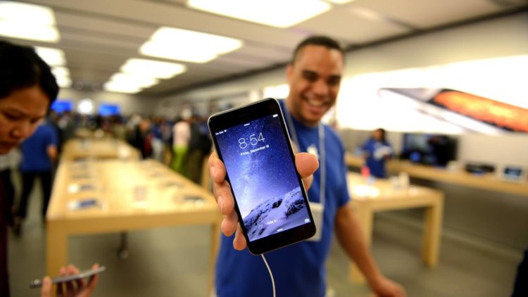 Apple может выйти сухой из воды по делу о координации цен. Фото.