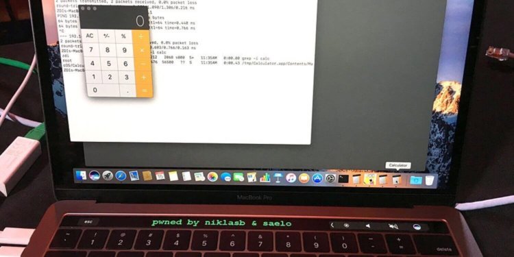 Хакеры взломали Safari и вывели сообщение на Touch Bar нового MacBook Pro. Фото.