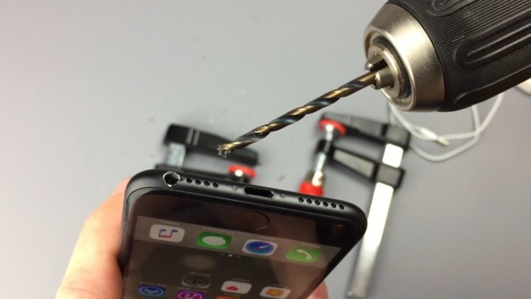 RES – лучший аксессуар для iPhone 7 с разъемом 3,5 мм и Qi-зарядкой. RES – лучший аксессуар для iPhone 7 с разъемом 3,5 мм и Qi-зарядкой. Фото.