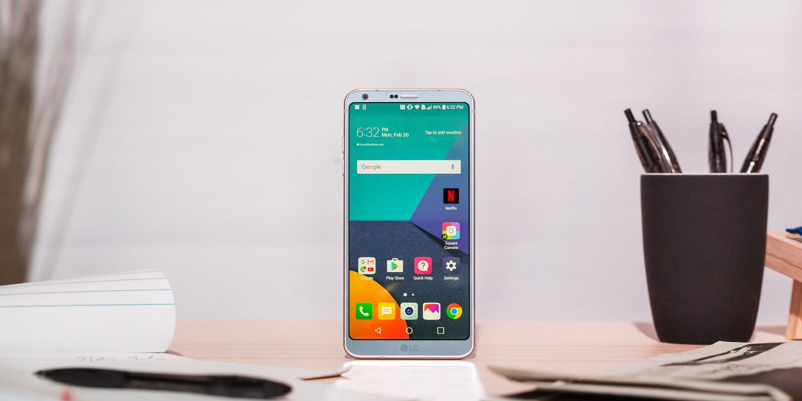 На какой Android-флагман будет похож новый iPhone? На какой Android-флагман будет похож новый iPhone? Фото.
