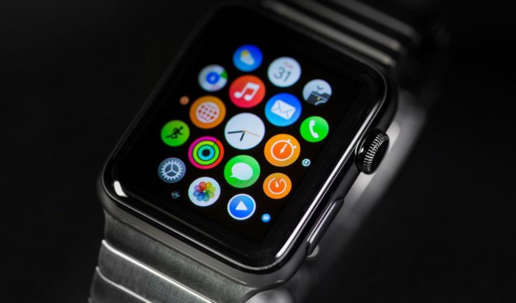 «Эппл Рус» не хочет называть Apple Watch часами. Фото.