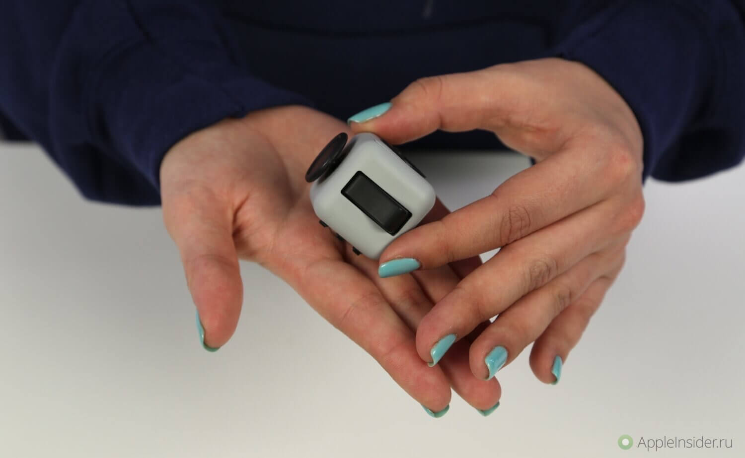 Хватит теребить iPhone, сделай паузу с Fidget Cube! Хватит теребить iPhone, сделай паузу с Fidget Cube! Фото.
