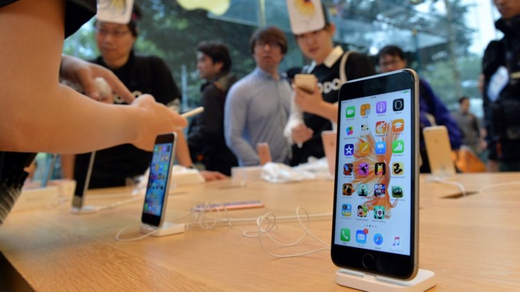 Apple ожидает повальный спрос на новый iPhone. Фото.