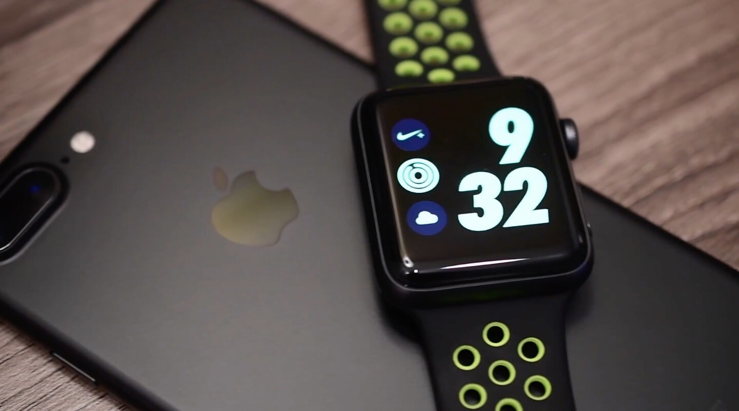 Цена на Apple Watch в России упала до 16 тысяч рублей. Цена на Apple Watch в России упала до 16 тысяч рублей. Фото.