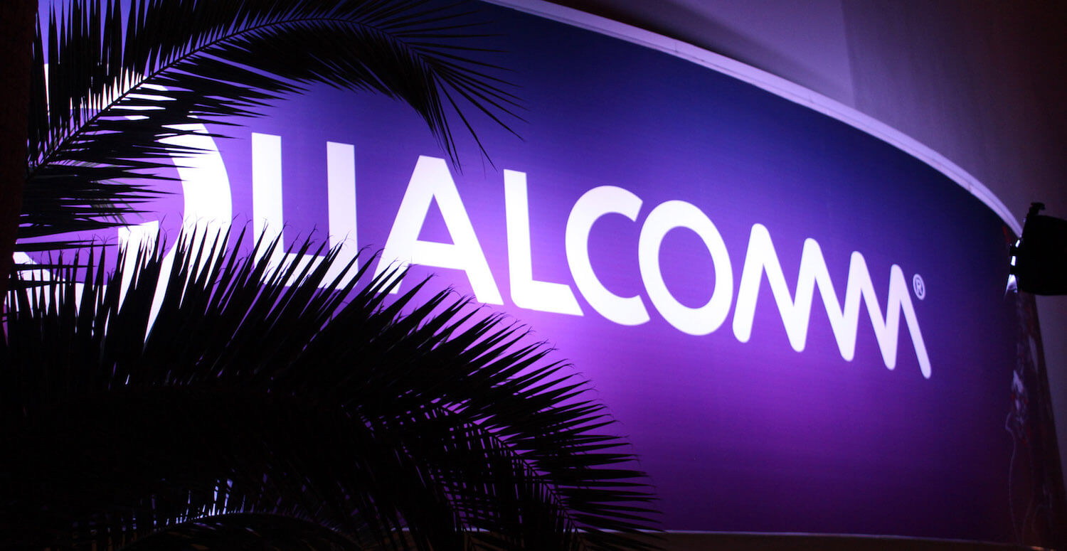Qualcomm хочет запретить ввоз iPhone в США. Qualcomm хочет запретить ввоз iPhone в США. Фото.