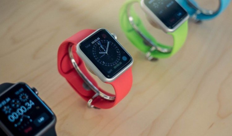 Цена на Apple Watch в России упала до 16 тысяч рублей. Фото.