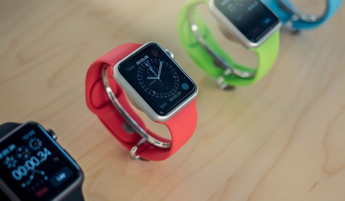 Цена на Apple Watch в России упала до 16 тысяч рублей. Цена на Apple Watch в России упала до 16 тысяч рублей. Фото.