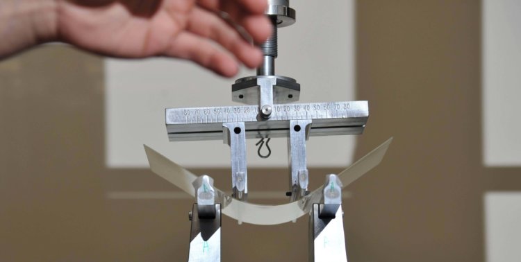 Apple вложила круглую сумму в производителя Gorilla Glass. Фото.