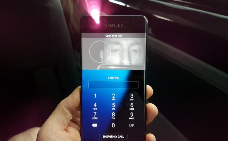 Touch ID лучше? Хакеры взломали сканер радужной оболочки глаза Galaxy S8. Фото.