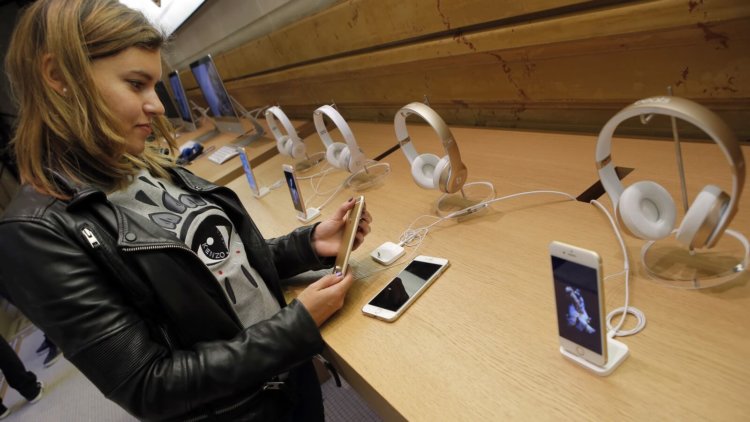 Обманывает ли Apple своих клиентов из России? Фото.