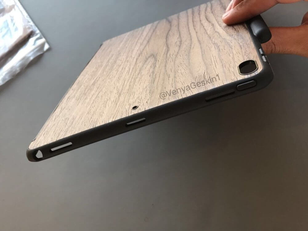 В Сети появились фотографии чехлов для будущих iPad Pro и 10,5-дюймового iPad. В Сети появились фотографии чехлов для будущих iPad Pro и 10,5-дюймового iPad. Фото.