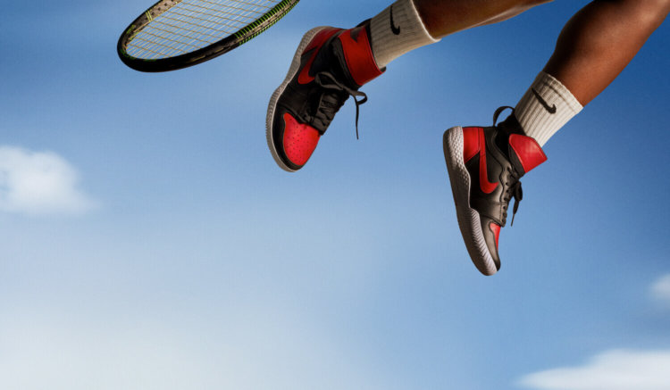 Nike начала производить чехлы для iPhone. Фото.