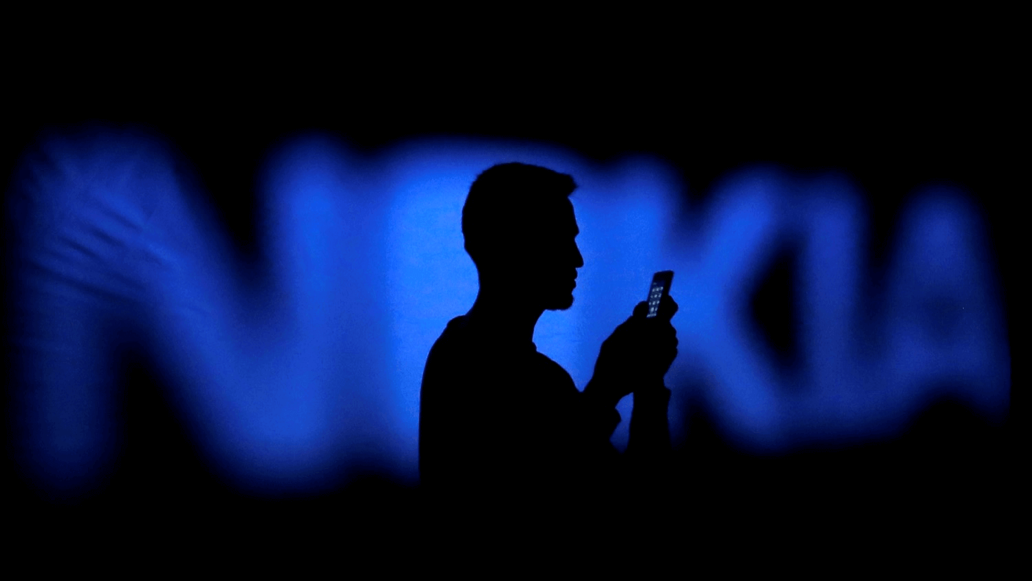 Apple и Nokia решили оставить споры и начать сотрудничество. Apple и Nokia решили оставить споры и начать сотрудничество. Фото.