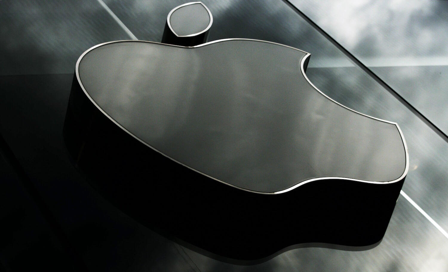 ФАС снизит штраф за координацию цен на iPhone в России. ФАС снизит штраф за координацию цен на iPhone в России. Фото.