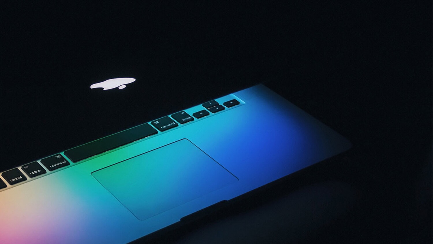 #Лонгрид: Откровения бывшего сотрудника PR-отдела Apple. #Лонгрид: Откровения бывшего сотрудника PR-отдела Apple. Фото.