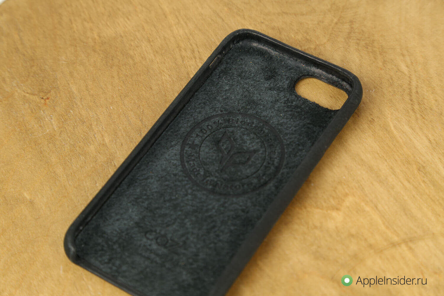 Cozistyle Cozi Green Case — для тех, кому нужен действительно необычный чехол. Cozistyle Cozi Green Case — для тех, кому нужен действительно необычный чехол. Фото.