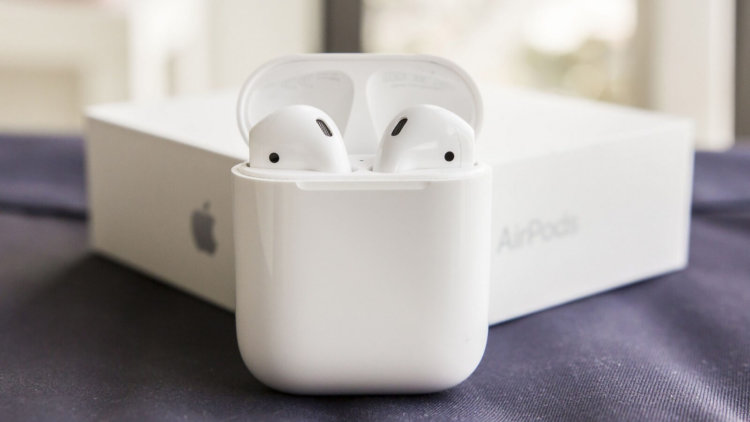 Почему Apple должна поставлять iPhone вместе с AirPods. Фото.