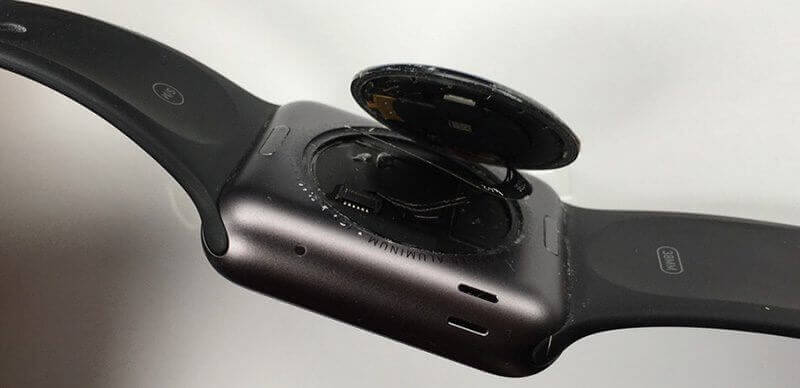 У первых Apple Watch нашли проблему, которую Apple готова решить. У первых Apple Watch нашли проблему, которую Apple готова решить. Фото.