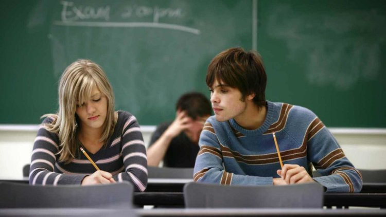 Конкуренты Apple ждут релиза нового iPhone не меньше фанатов. Фото.