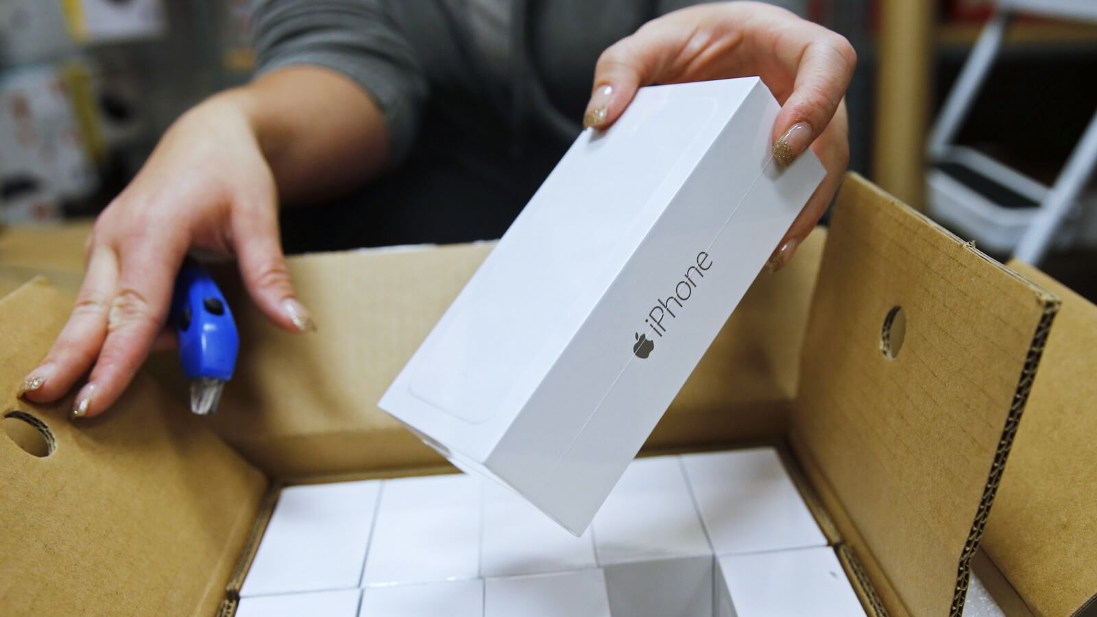 Как будет решаться вопрос высокой цены на новый iPhone? Как будет решаться вопрос высокой цены на новый iPhone? Фото.