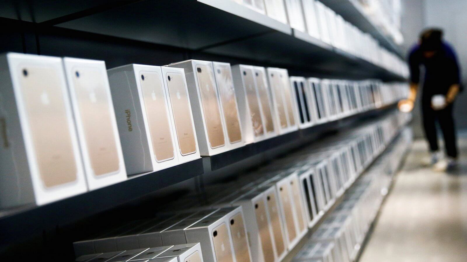 Какое влияние оказал Galaxy S8 на продажи iPhone 7? Какое влияние оказал Galaxy S8 на продажи iPhone 7? Фото.
