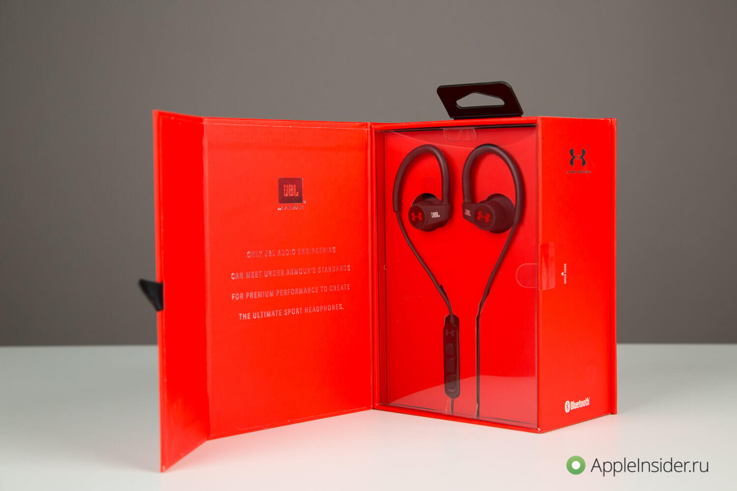 Беспроводные наушники от JBL и Under Armour: слышат ваше сердце. Беспроводные наушники от JBL и Under Armour: слышат ваше сердце. Фото.