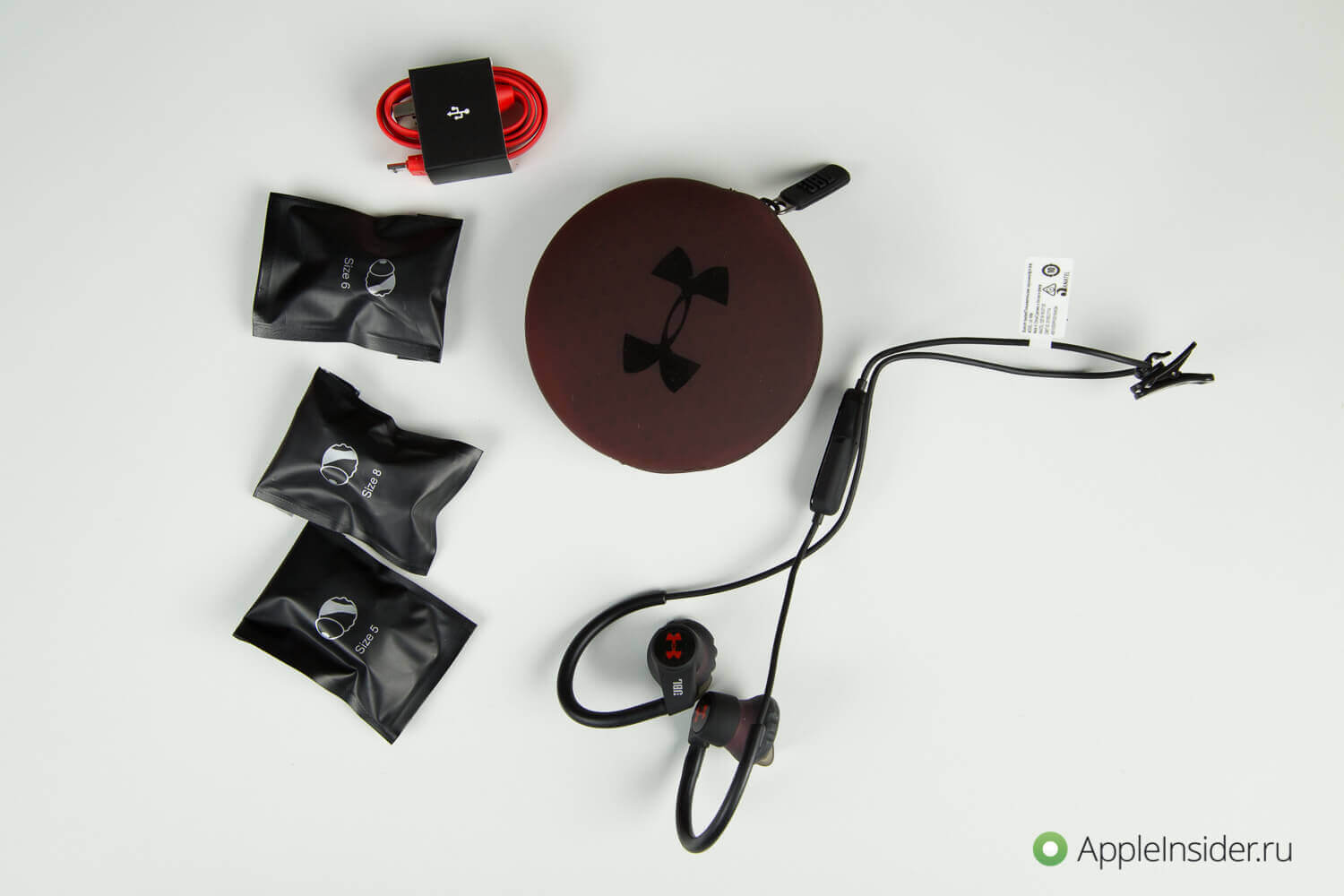 Беспроводные наушники от JBL и Under Armour: слышат ваше сердце. Беспроводные наушники от JBL и Under Armour: слышат ваше сердце. Фото.