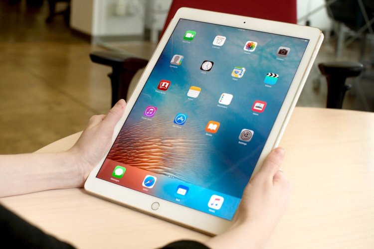 Apple справилась с дефицитом iPad в России: планшеты дешевеют. Фото.